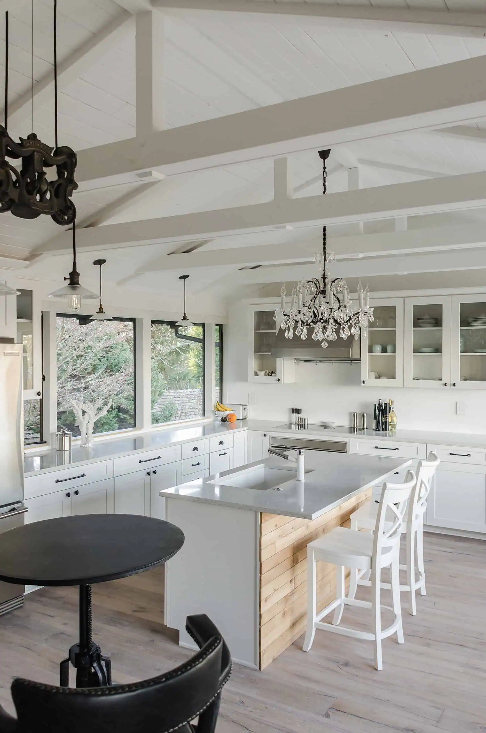 Vashon kitchen countertops and fixtures
