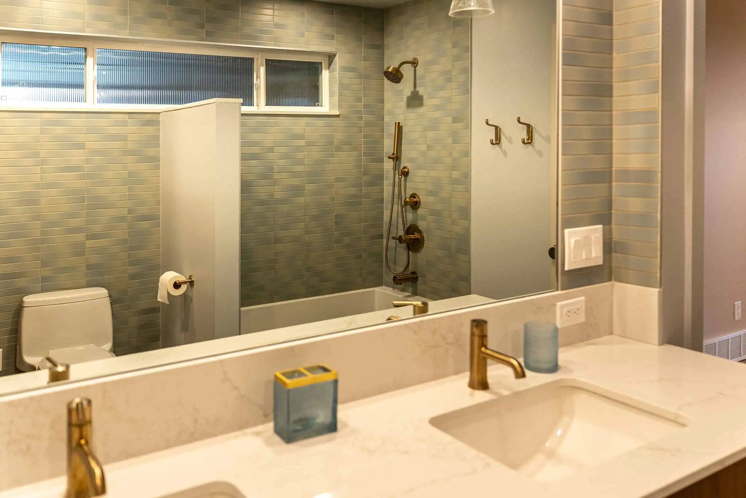 View Ridge Kid's Bath