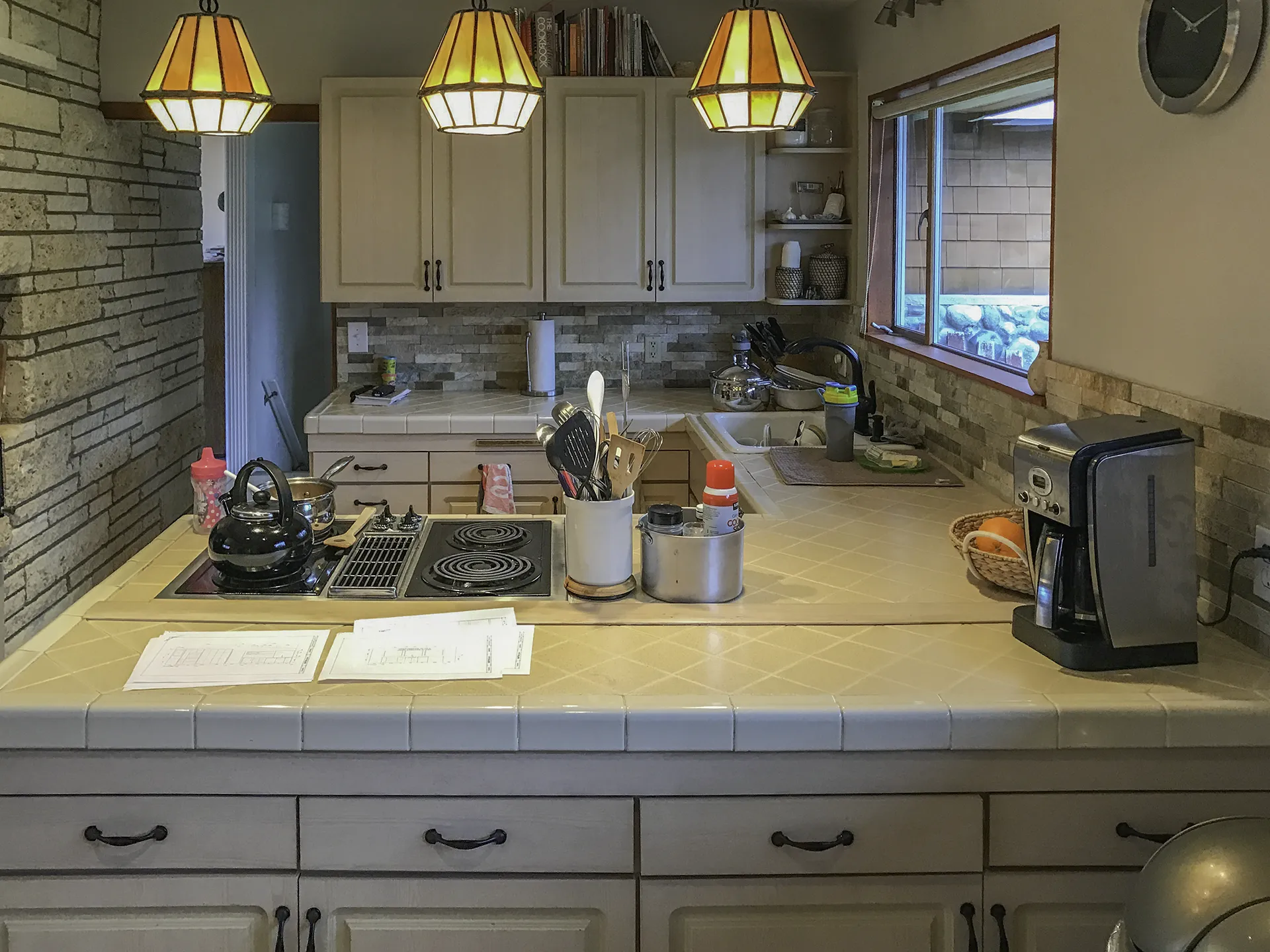 Normandy Park kitchen before remodel, original layout and finishes